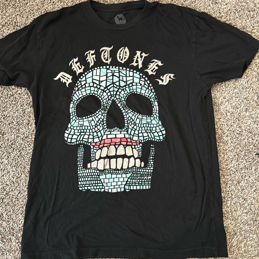 DEFTONES vintage concert tee
